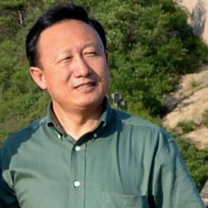 Daniel Yang